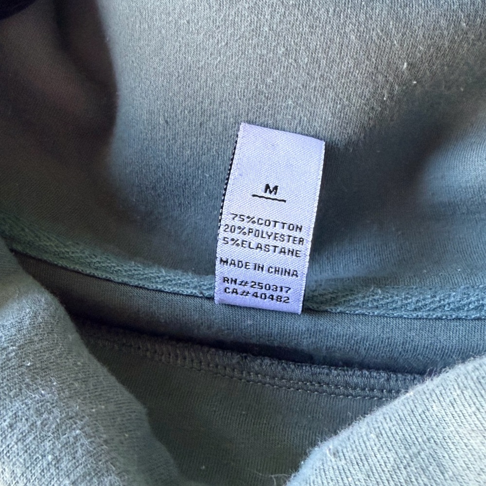 Varley Sage Green Pullover Medium - image 3